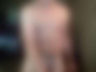 Kushbombz's Live Sex Cam Show