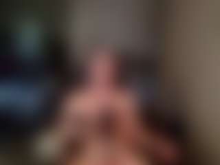 Kushbombz's Live Sex Cam Show