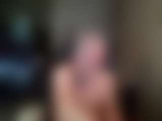 Kushbombz's Live Sex Cam Show