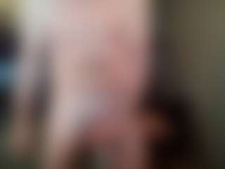Kushbombz's Live Sex Cam Show