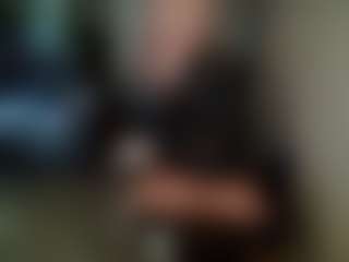 Kushbombz's Live Sex Cam Show