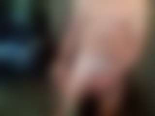Kushbombz's Live Sex Cam Show