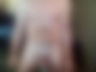 Kushbombz's Live Sex Cam Show