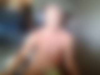 Kushbombz's Live Sex Cam Show