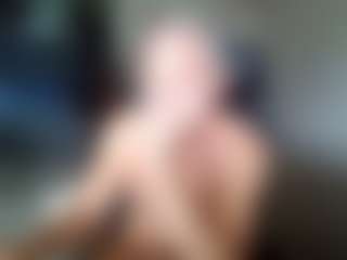 Kushbombz's Live Sex Cam Show