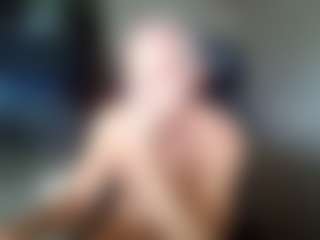 Kushbombz's Live Sex Cam Show