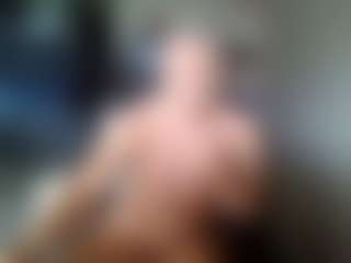 Kushbombz's Live Sex Cam Show