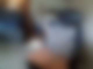Kushbombz's Live Sex Cam Show