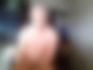 Kushbombz's Live Sex Cam Show