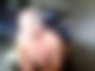 Kushbombz's Live Sex Cam Show