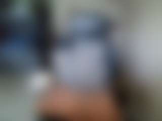 Kushbombz's Live Sex Cam Show