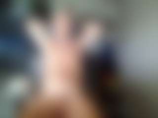 Kushbombz's Live Sex Cam Show
