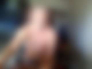 Kushbombz's Live Sex Cam Show