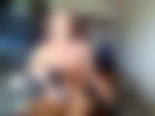 Kushbombz's Live Sex Cam Show