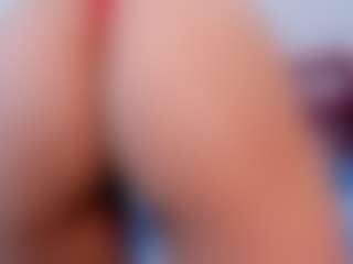 Live cam show with mahyolen - Public on intimatelivegirls.com