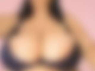 Live cam show with PlusSizeGoddess - Huge on Camsoda