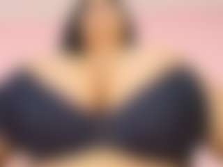 Live cam show with PlusSizeGoddess - Wife on TeamSkeetLive