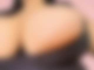 Live cam show with PlusSizeGoddess - Huge on Big Tits