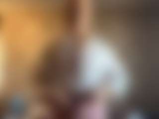 DeliaButkowski's Live Sex Cam Show