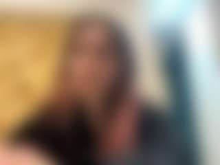 Live-camshow met GlaydsDibiasi - Average op Camsoda