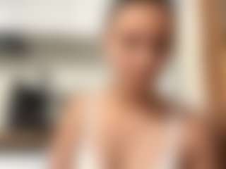 Live cam show with Eve - Shower on Chatstar