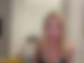 Spettacolo in cam dal vivo con Anny - Yoga su Camsoda