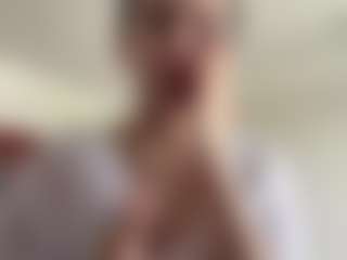 RosalineWainright's Live Sex Cam Show