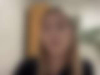 Mia's Live Sex Cam Show