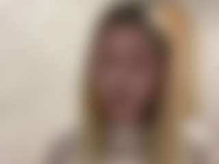 Live cam show with Mia - Creampie on AdultVida.com