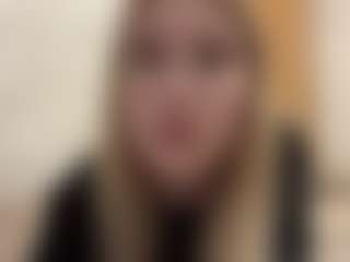 Mia's Live Sex Cam Show