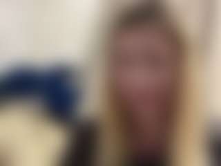 Mia's Live Sex Cam Show