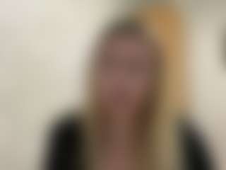 Mia's Live Sex Cam Show