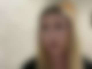 Mia's Live Sex Cam Show