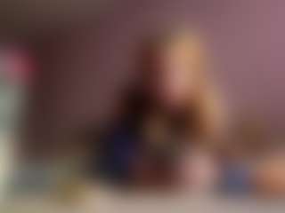 Lina's Live Sex Cam Show