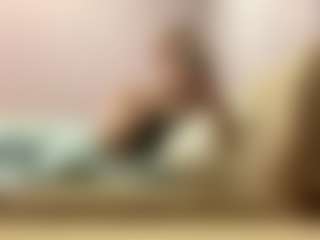 Live cam show with Lina - Smoking on madthumbs