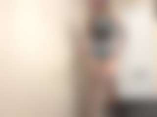 Live cam show with Rachel - Skinny Teen (18+) on parknlotfishbdy
