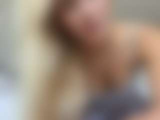 Live cam show with KyleBeatty - Natural on Mixed Magazine Live