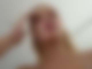 KyleBeatty MILF webcam performer live streaming