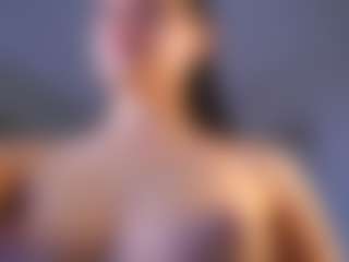Live cam show with MarquittaCandee - Facial Piercings on AdultVida.com