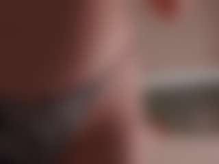 Live cam show with MarquittaCandee - Suck on Streamer API