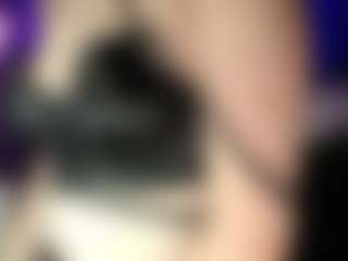 CherryxxLuna's Live Sex Cam Show
