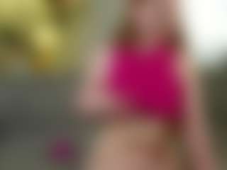 SharleneZinser's Live Sex Cam Show