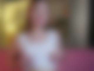 Live cam show with SharleneZinser - Tittyfuck on Hubzter Live