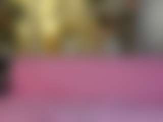 Live cam show with SharleneZinser - Blue Eyes on madthumbs