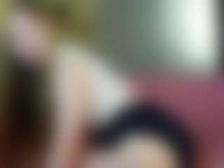 Live cam show with SharleneZinser - Tittyfuck on luckytryst.com