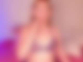 Live cam show with Violette-rouse - Fingers on SpankPalCams