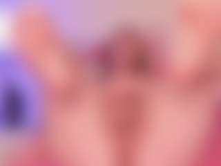 Live cam show with Violette-rouse - Blonde Hair Curvy on Milf Play