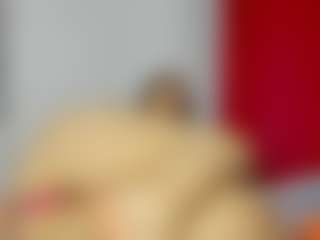 Live cam show with Abby Moons - White Curvy on Camsoda | colombia