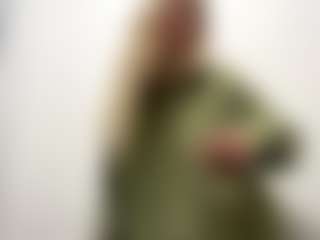 Live cam show with AleaseDedinas - Blowjob on CamSodaAdn