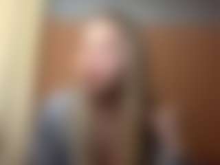 Live cam show with AleaseDedinas - Solo on Camming Site
